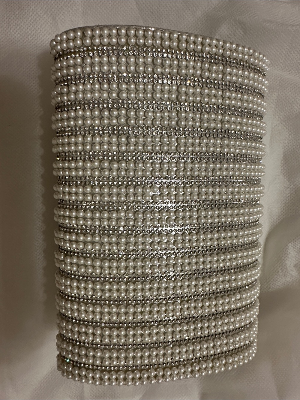 Olga Berg Elegant White Crystal Chain Shoulder Bag pearls and diamond - Picture 8 of 9